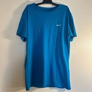Blue Nike Short Sleeve T-Shirt Women’s Size Medium
